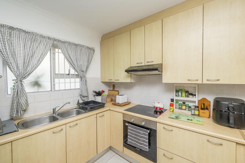 3 Bedroom Property for Sale in Uitzicht Western Cape